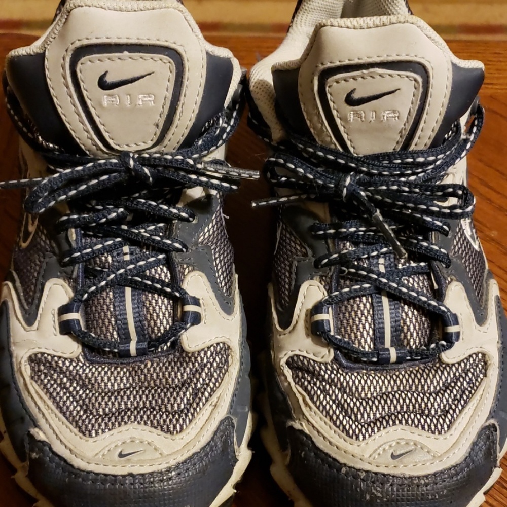 Nike ACG Air Sz 7.5